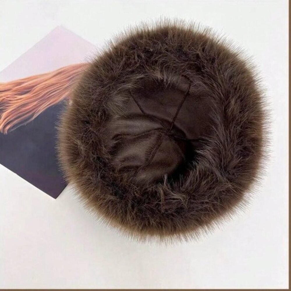 Faux Fur Winter Bucket Hat Leopard - Picture 6 of 6